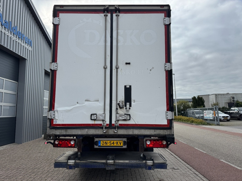 Schmitz Cargobull SCB*S3B Lift- & Steeraxle, Thermo-King SMX, Taillift 2.0 Ton - Refrigerator semi-trailer: picture 4 Schmitz Cargobull SCB*S3B Lift- & Steeraxle, Thermo-King SMX, Taillift 2.0 Ton - Refrigerator semi-trailer: picture 4