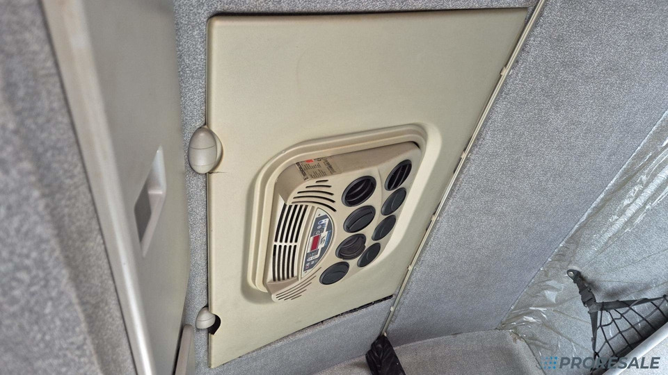 Curtain side truck IVECO EUROCARGO ML 120E25 EURO 5 - valník s plachtou: picture 7 Curtain side truck IVECO EUROCARGO ML 120E25 EURO 5 - valník s plachtou: picture 7