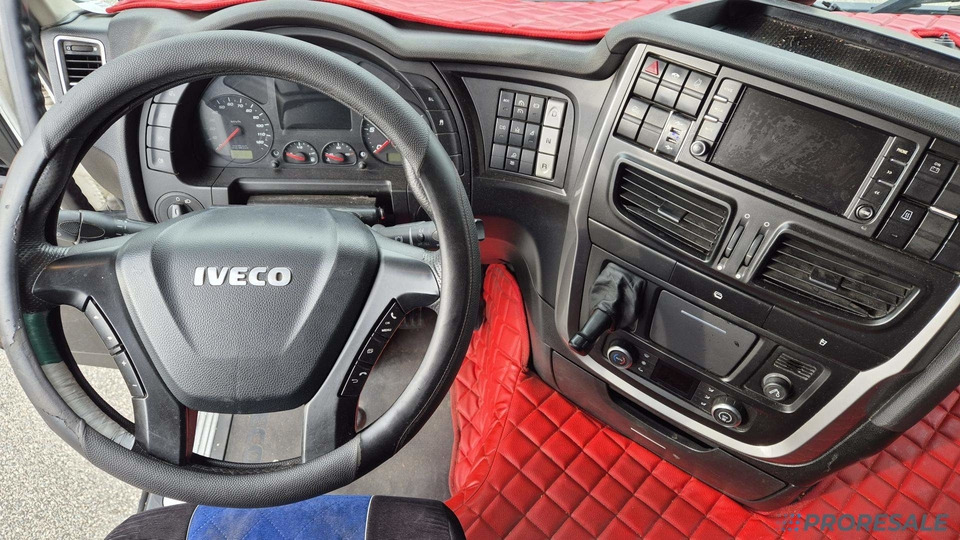IVECO STRALIS AS440/48T LOW DECK EURO 6 - Tractor truck: picture 3 IVECO STRALIS AS440/48T LOW DECK EURO 6 - Tractor truck: picture 3