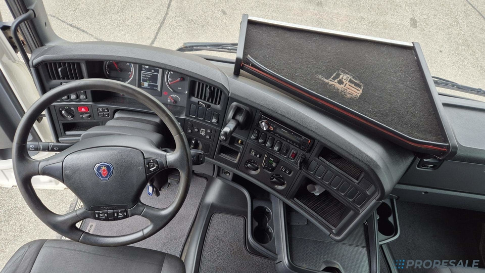 SCANIA R450 N320 TOP LINE EURO 6 - Tractor truck: picture 4 SCANIA R450 N320 TOP LINE EURO 6 - Tractor truck: picture 4