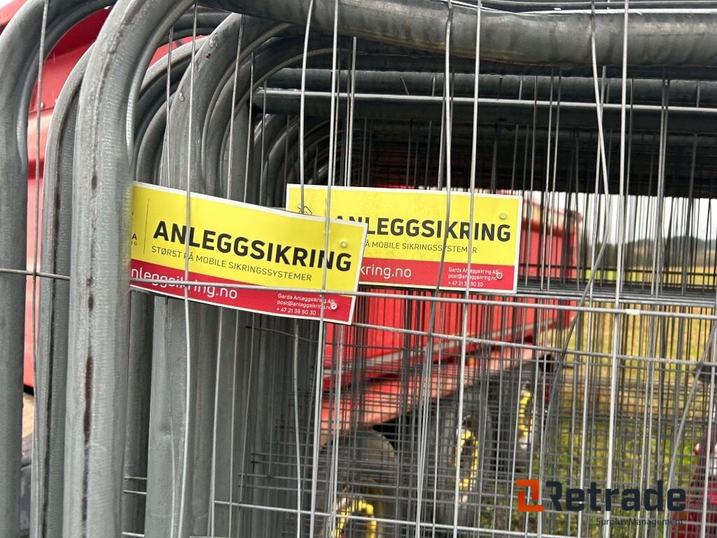 30 stk Bygg gjerder komplett - Construction equipment: picture 4 30 stk Bygg gjerder komplett - Construction equipment: picture 4