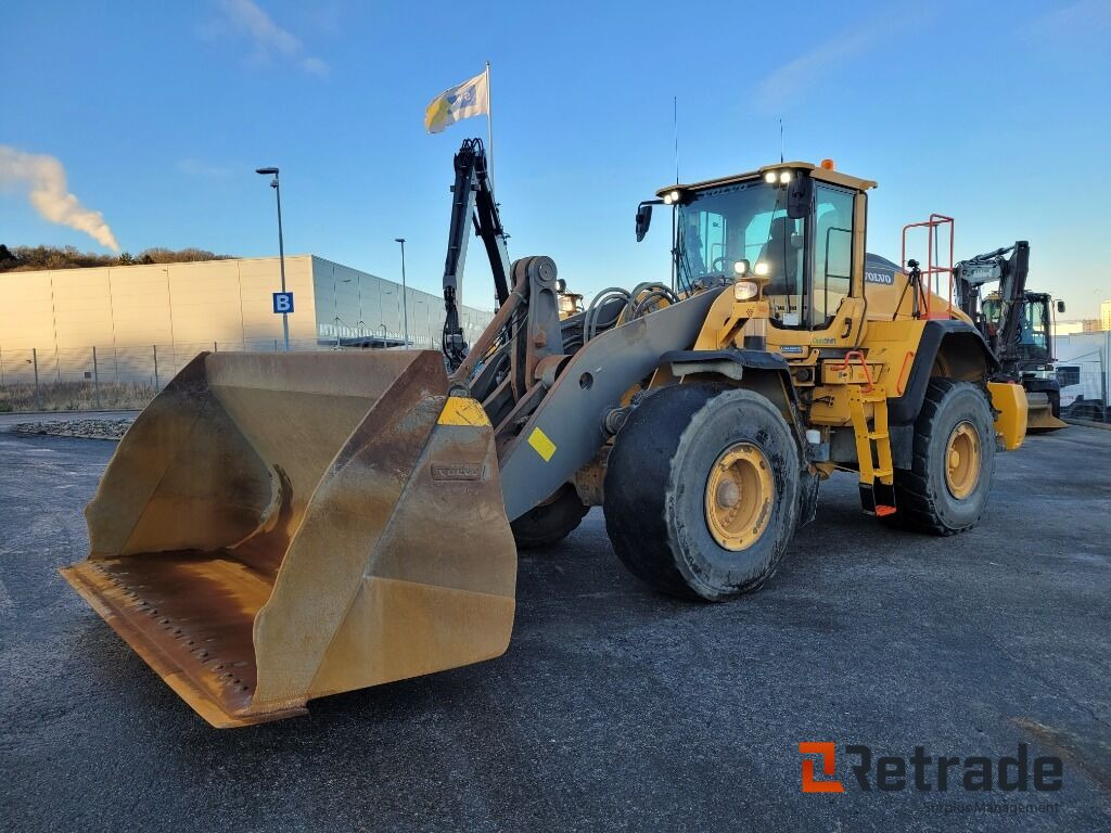 Hjullastare Volvo L 180H med skopa - Construction machinery: picture 1 Hjullastare Volvo L 180H med skopa - Construction machinery: picture 1