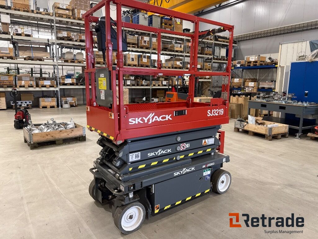 Sakselift Skyjack SJ3219 - 5,65 meter / scissor lift - Construction machinery: picture 1 Sakselift Skyjack SJ3219 - 5,65 meter / scissor lift - Construction machinery: picture 1