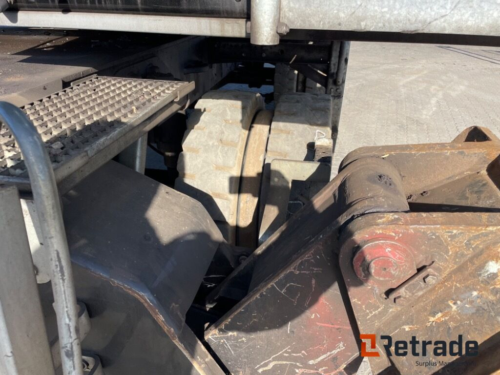 Construction equipment Fuchs MHL 350 S5 Material handler: picture 19