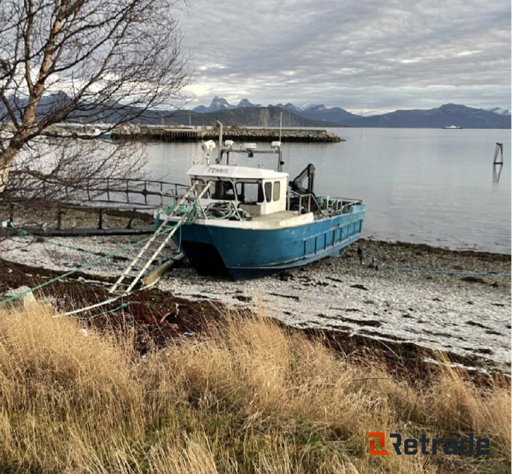 Working boat FEMRIS Katamaran - LK4568 - Other: picture 2 Working boat FEMRIS Katamaran - LK4568 - Other: picture 2