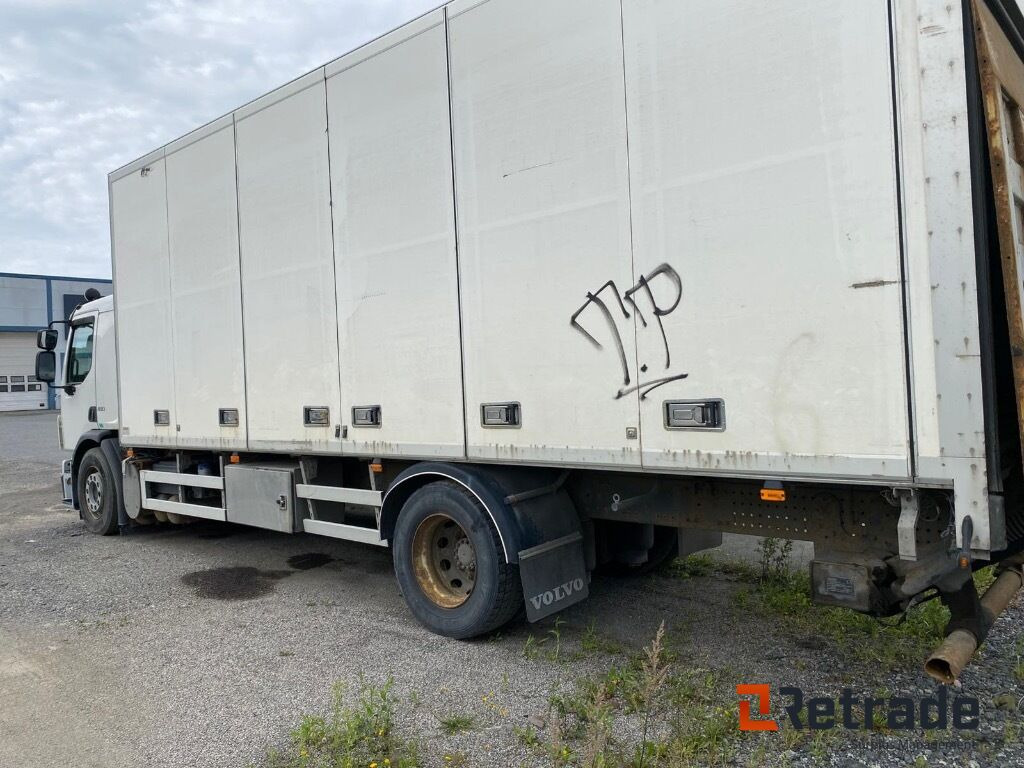 VOLVO FE-280 - Refrigerator truck: picture 2 VOLVO FE-280 - Refrigerator truck: picture 2
