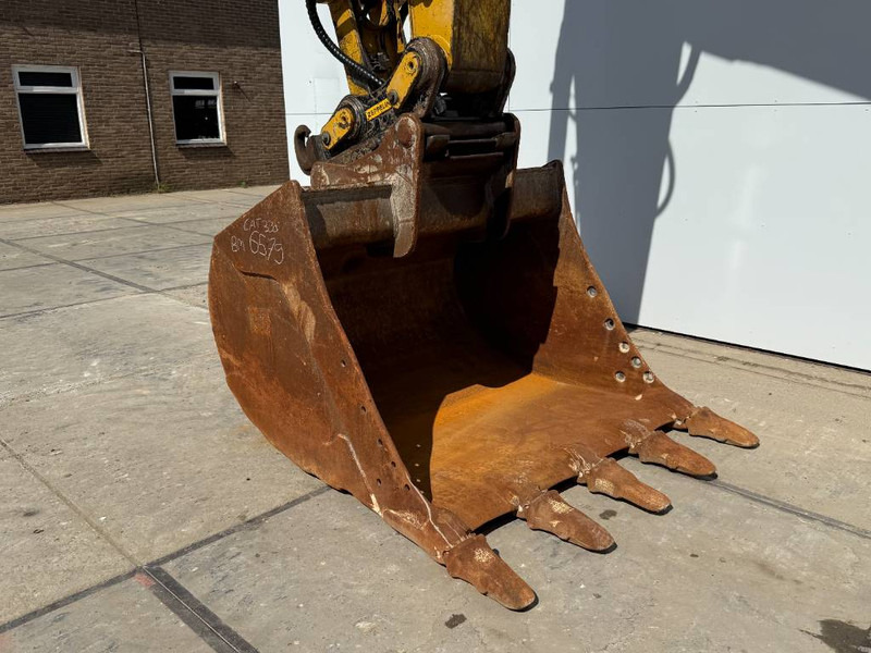 Crawler excavator Cat 330 NG - German Machine / Oilquick / Auto Lube: picture 15