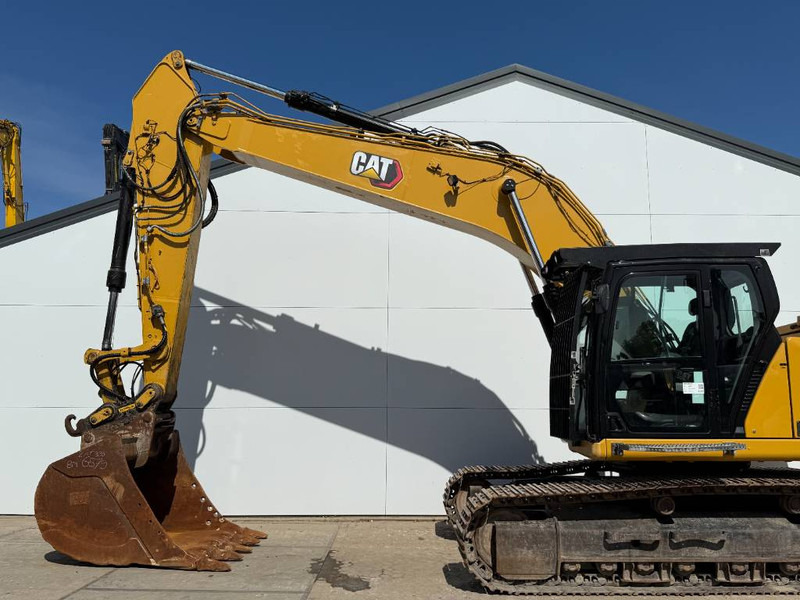 Crawler excavator Cat 330 NG - German Machine / Oilquick / Auto Lube: picture 12