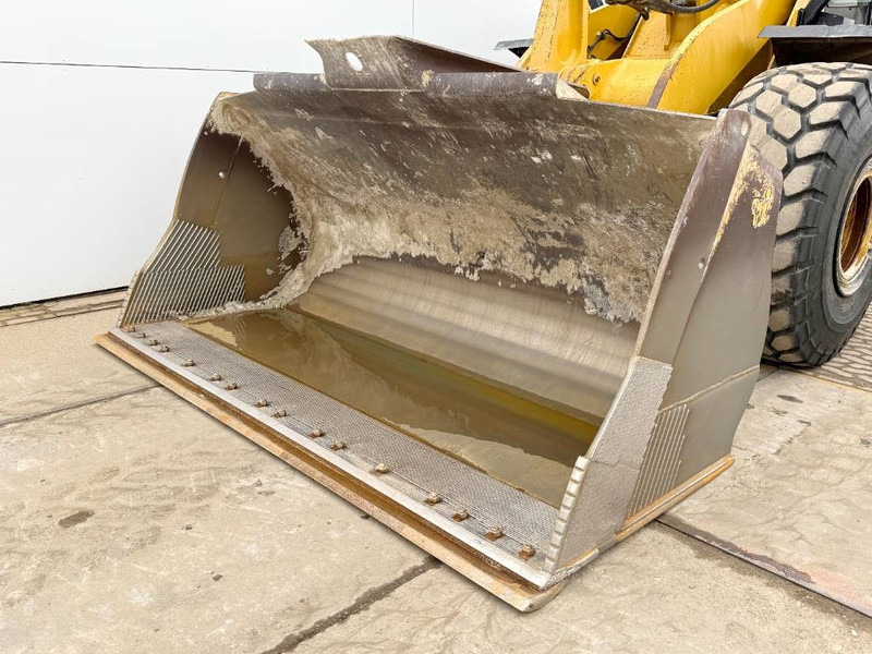 Wheel loader Cat 966M - Dutch Machine / 3rd Function: picture 13 Wheel loader Cat 966M - Dutch Machine / 3rd Function: picture 13