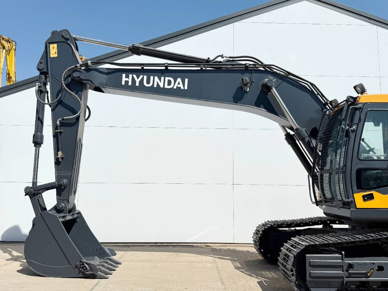 New Crawler excavator Hyundai R210 *2025 Model* - New / Unused / Hammer Lines: picture 11