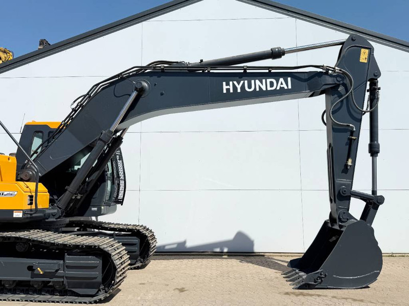 New Crawler excavator Hyundai R210 *2025 Model* - New / Unused / Hammer Lines: picture 12