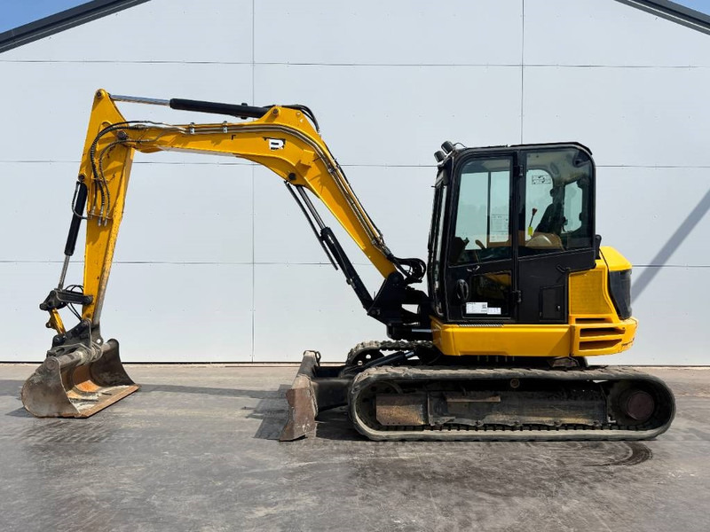 JCB 86C-1 - Hammer Lines / Quick Coupler - Mini excavator: picture 1 JCB 86C-1 - Hammer Lines / Quick Coupler - Mini excavator: picture 1