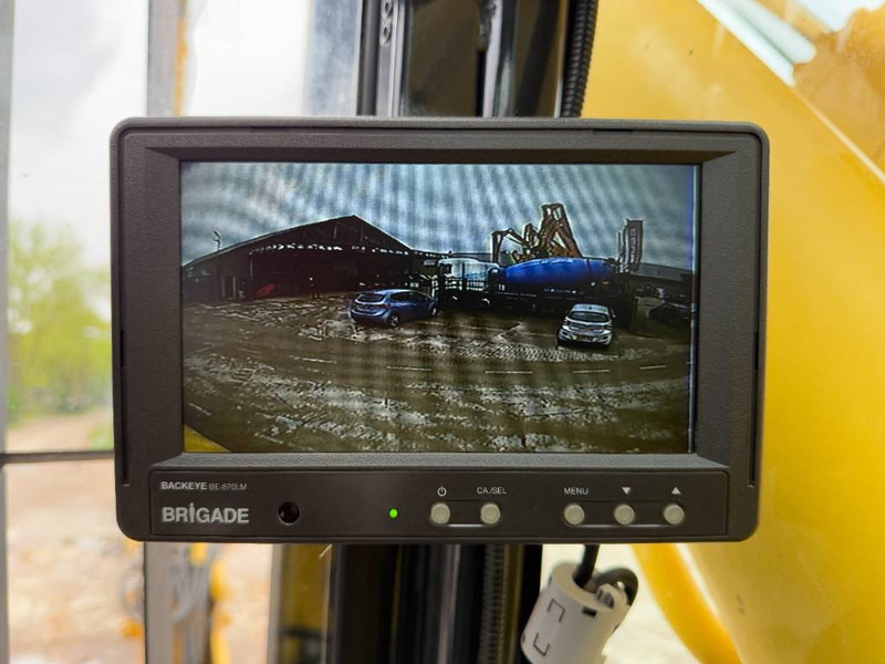 Crawler excavator Komatsu PC490LC-10 UHD - 29m Demolition / Oilquick: picture 9