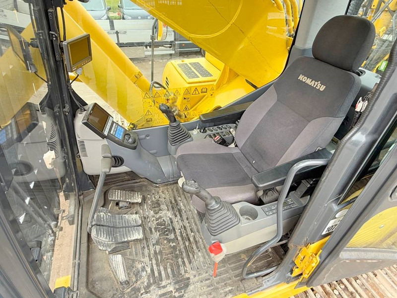 Crawler excavator Komatsu PC490LC-10 UHD - 29m Demolition / Oilquick: picture 6