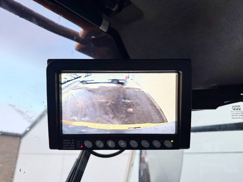 Wheel loader Volvo L120H - 3rd Function / Quick Coupler: picture 14 Wheel loader Volvo L120H - 3rd Function / Quick Coupler: picture 14