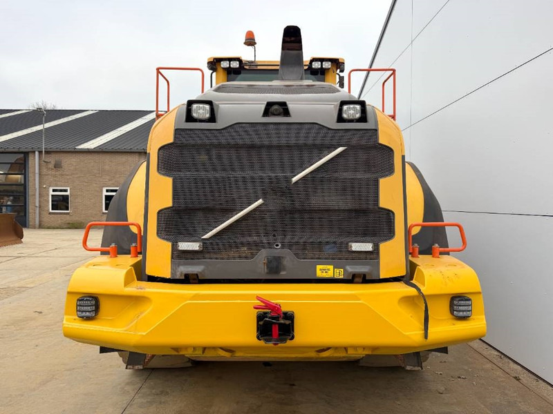 Volvo L150H - Weight System / Backup Camera - Wheel loader: picture 4 Volvo L150H - Weight System / Backup Camera - Wheel loader: picture 4