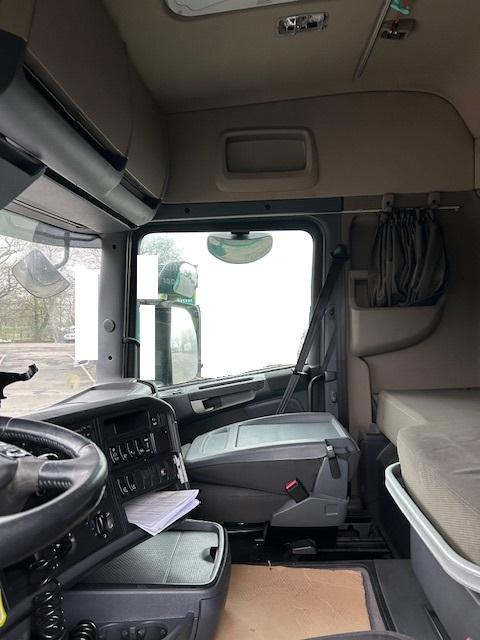 Scania R 410 - Curtain side truck: picture 4 Scania R 410 - Curtain side truck: picture 4
