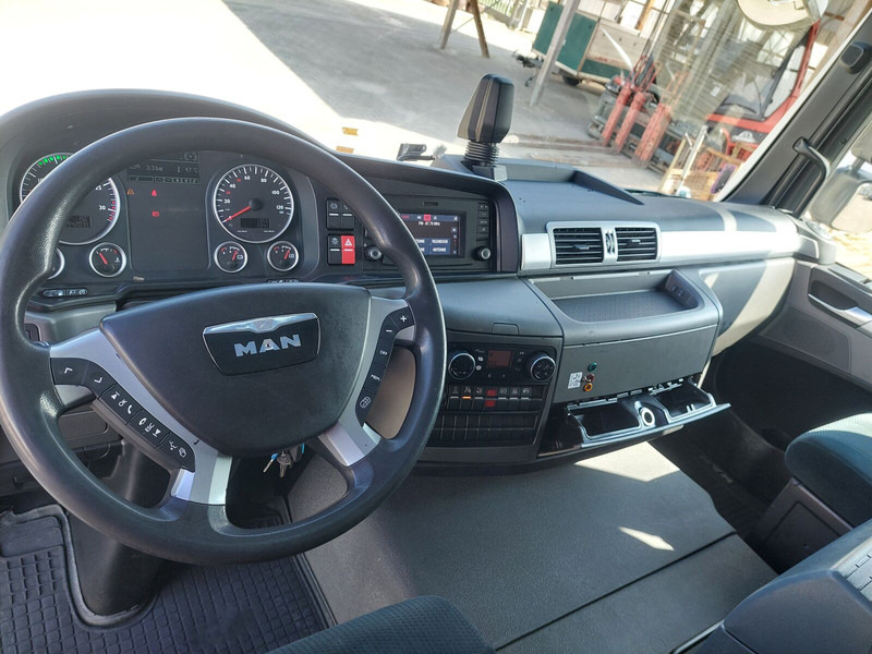 Curtain side truck MAN TGL 8.220: picture 14 Curtain side truck MAN TGL 8.220: picture 14