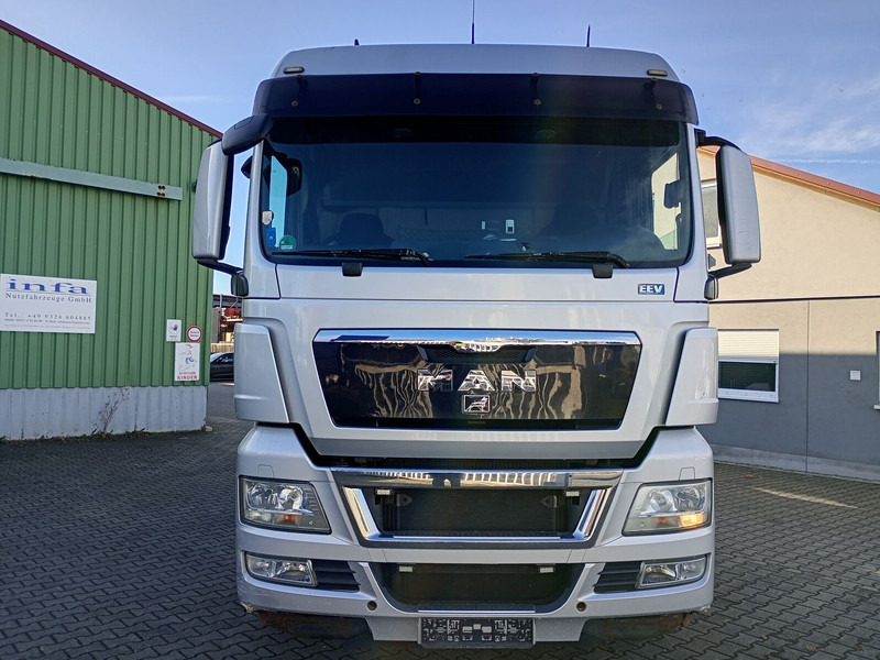 MAN TGX 18.440 BDF 4X2 Euro 5 (38) - Cab chassis truck: picture 3 MAN TGX 18.440 BDF 4X2 Euro 5 (38) - Cab chassis truck: picture 3