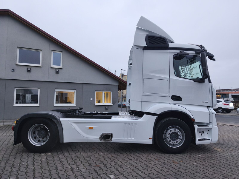 Mercedes-Benz Actros 1845 Sattelzugmaschine Euro 6 4x2 - Tractor truck: picture 4 Mercedes-Benz Actros 1845 Sattelzugmaschine Euro 6 4x2 - Tractor truck: picture 4