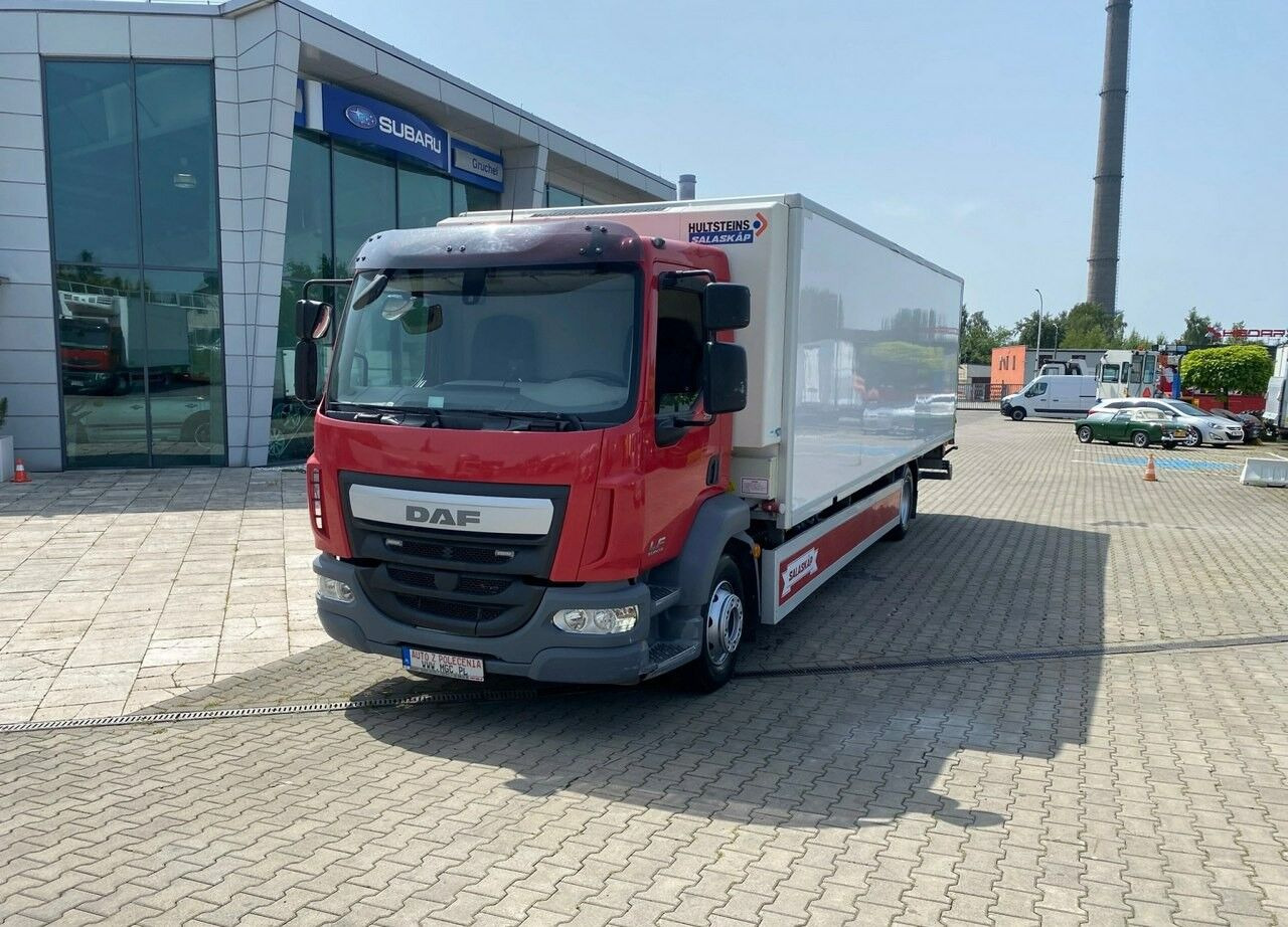 DAF LF 250 LF250I / 1 Owner / Hulsteins / Super Condition - Refrigerator truck: picture 2 DAF LF 250 LF250I / 1 Owner / Hulsteins / Super Condition - Refrigerator truck: picture 2