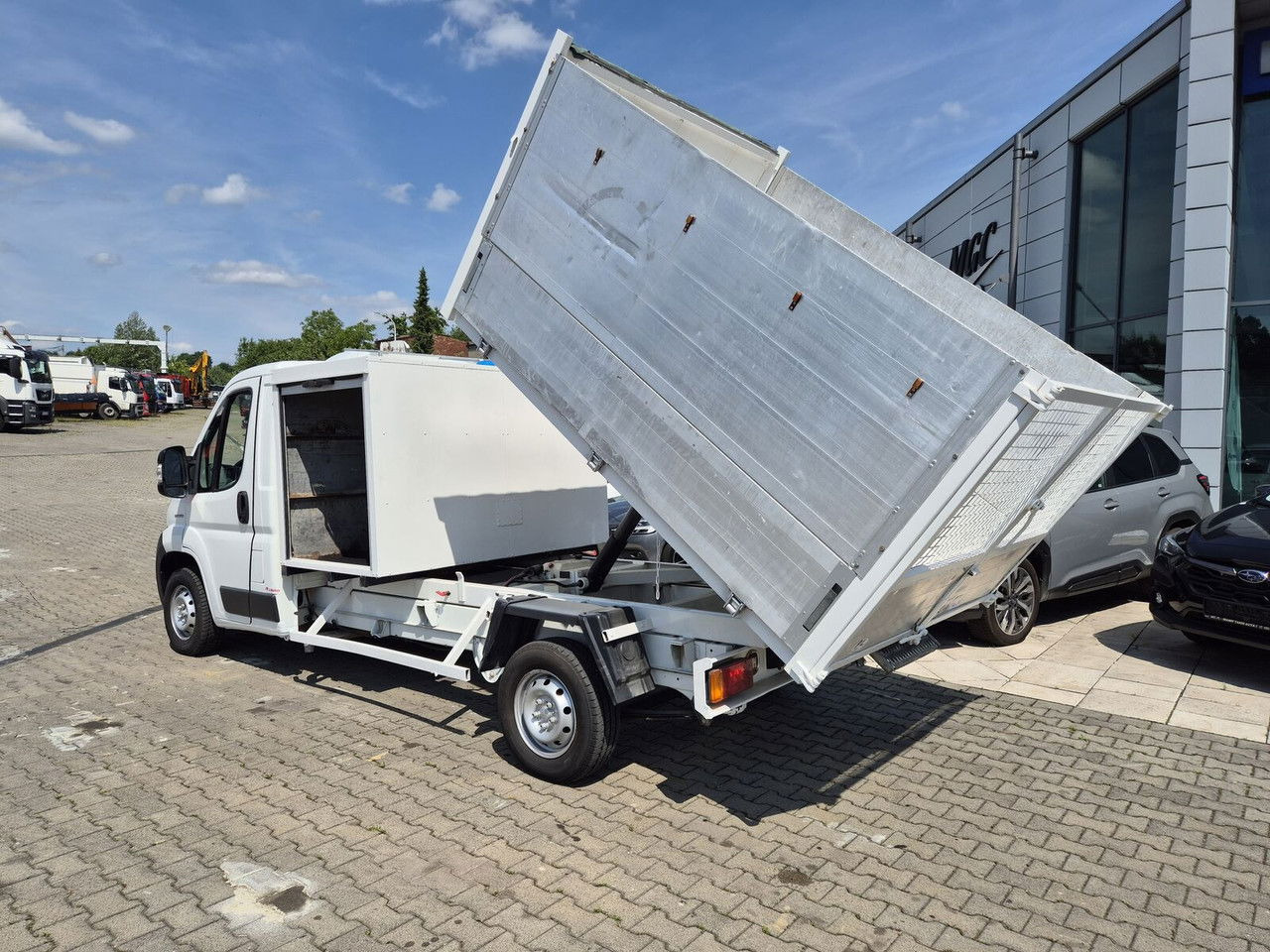 Tipper van Fiat Ducato Tipper / FOR Leaves OR Waste / 1 Owner / Euro 4 / Speci: picture 11