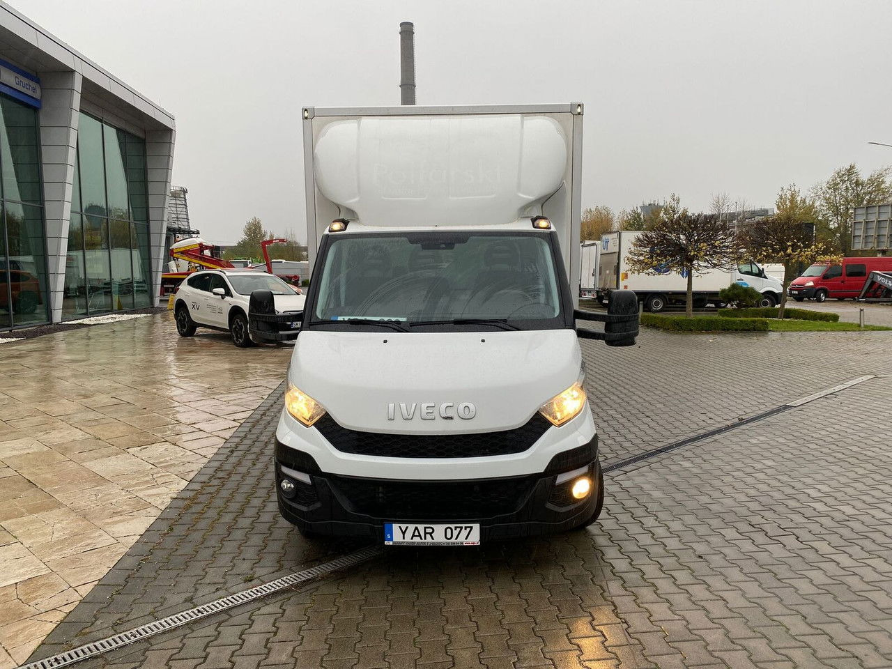 Iveco Daily 35C18 35C180 / NEW Service / Trailer / Euro 6 - Box truck: picture 2 Iveco Daily 35C18 35C180 / NEW Service / Trailer / Euro 6 - Box truck: picture 2