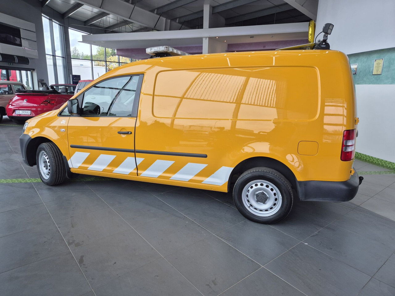 Small van Volkswagen Caddy 2.0 TDi Maxi / 4Motion 4X4 / 1 Owner / Serviced: picture 13