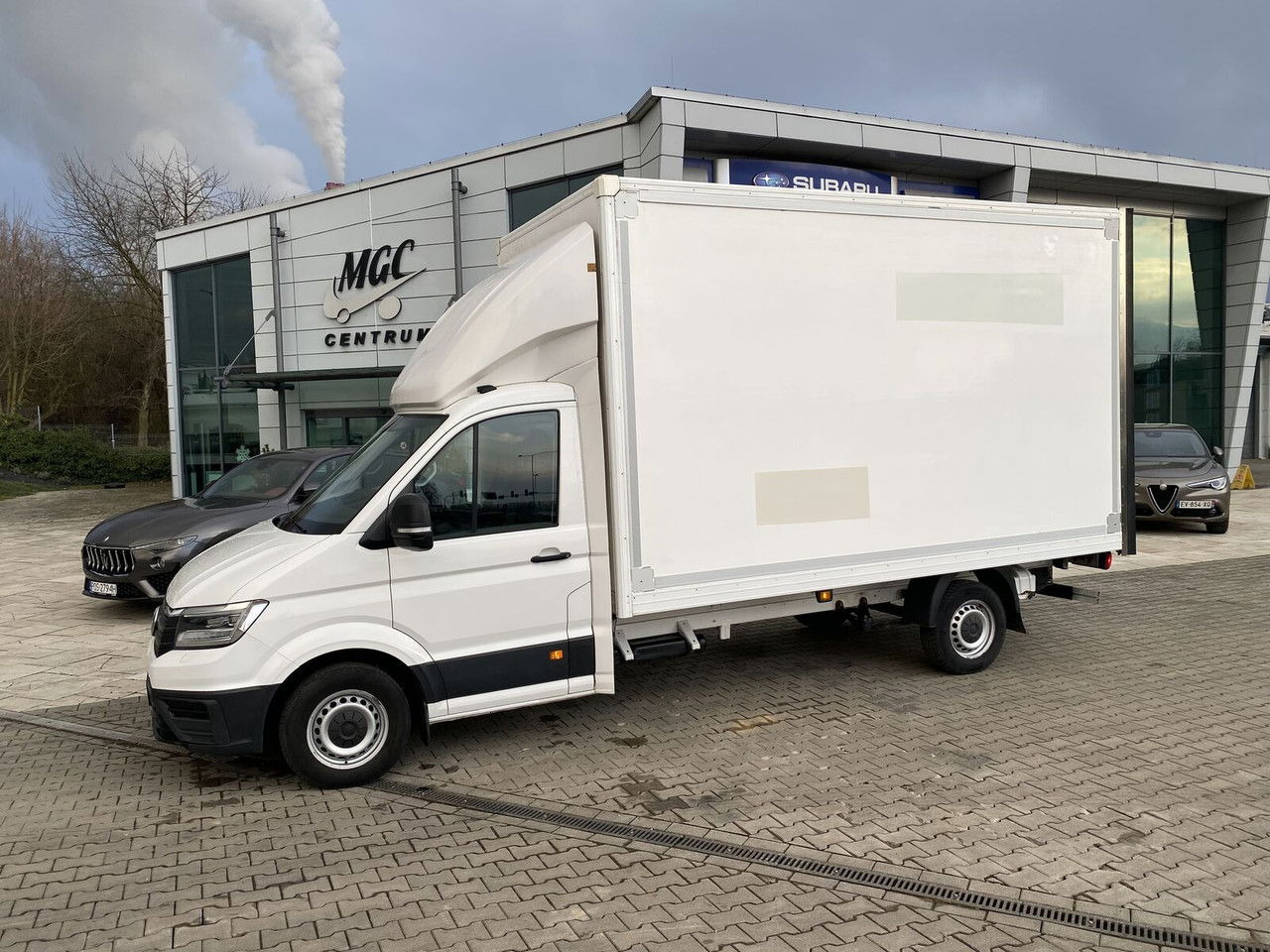 Volkswagen Crafter 2.0 TDI 177HP / High Container / Lift 750KG / Super Cond - Closed box van: picture 2 Volkswagen Crafter 2.0 TDI 177HP / High Container / Lift 750KG / Super Cond - Closed box van: picture 2
