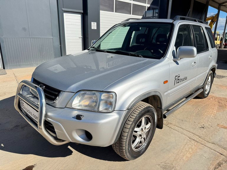 Honda CRV 2.0 - Petrol - AIR Condition - 5 Doors - SUV: picture 1 Honda CRV 2.0 - Petrol - AIR Condition - 5 Doors - SUV: picture 1