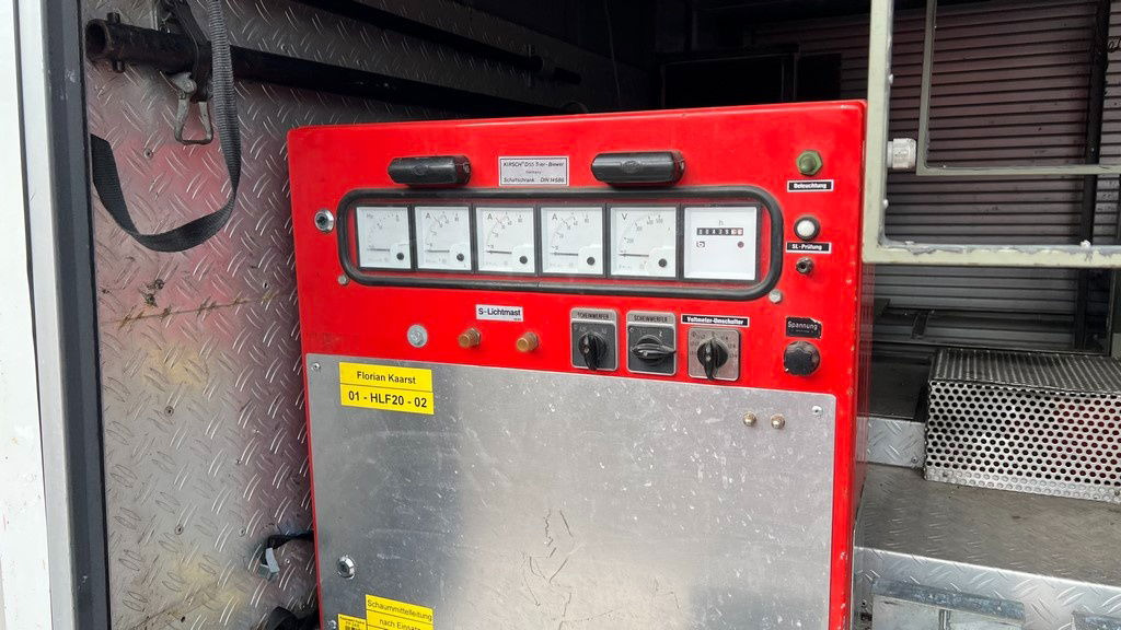 Fire truck Mercedes-Benz 1622 4x2 43.000km winch: picture 9