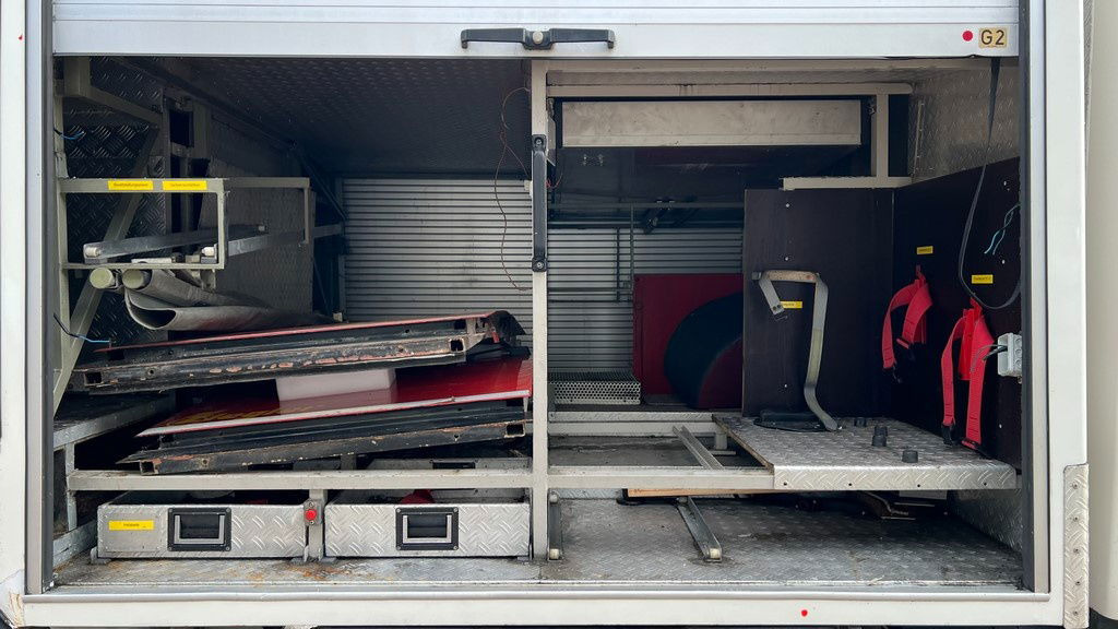 Fire truck Mercedes-Benz 1622 4x2 43.000km winch: picture 10