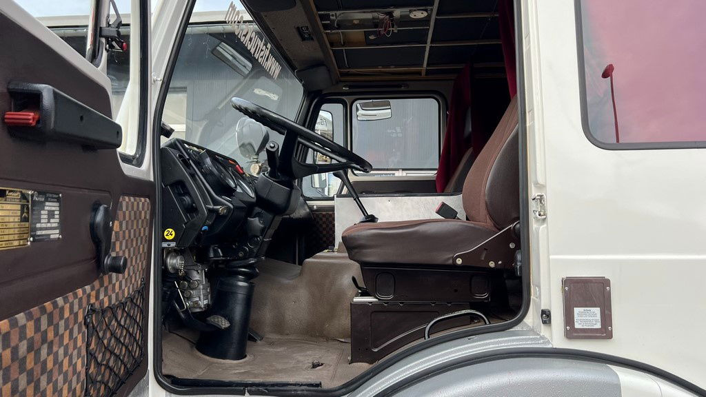 Fire truck Mercedes-Benz 1622 4x2 43.000km winch: picture 24