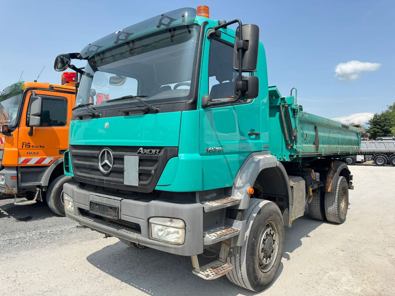 Mercedes-Benz Axor 1829 K 4x4 meiller tipper - Spring - Tipper: picture 1 Mercedes-Benz Axor 1829 K 4x4 meiller tipper - Spring - Tipper: picture 1