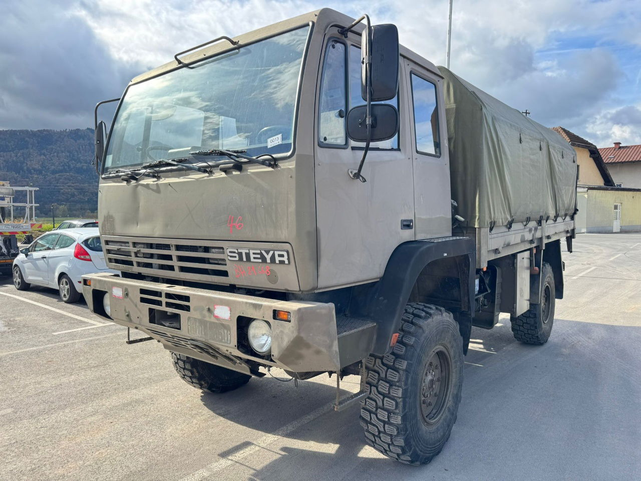 Steyr 12M18 4X4 stake body -  truck - Curtain side truck: picture 1 Steyr 12M18 4X4 stake body -  truck - Curtain side truck: picture 1