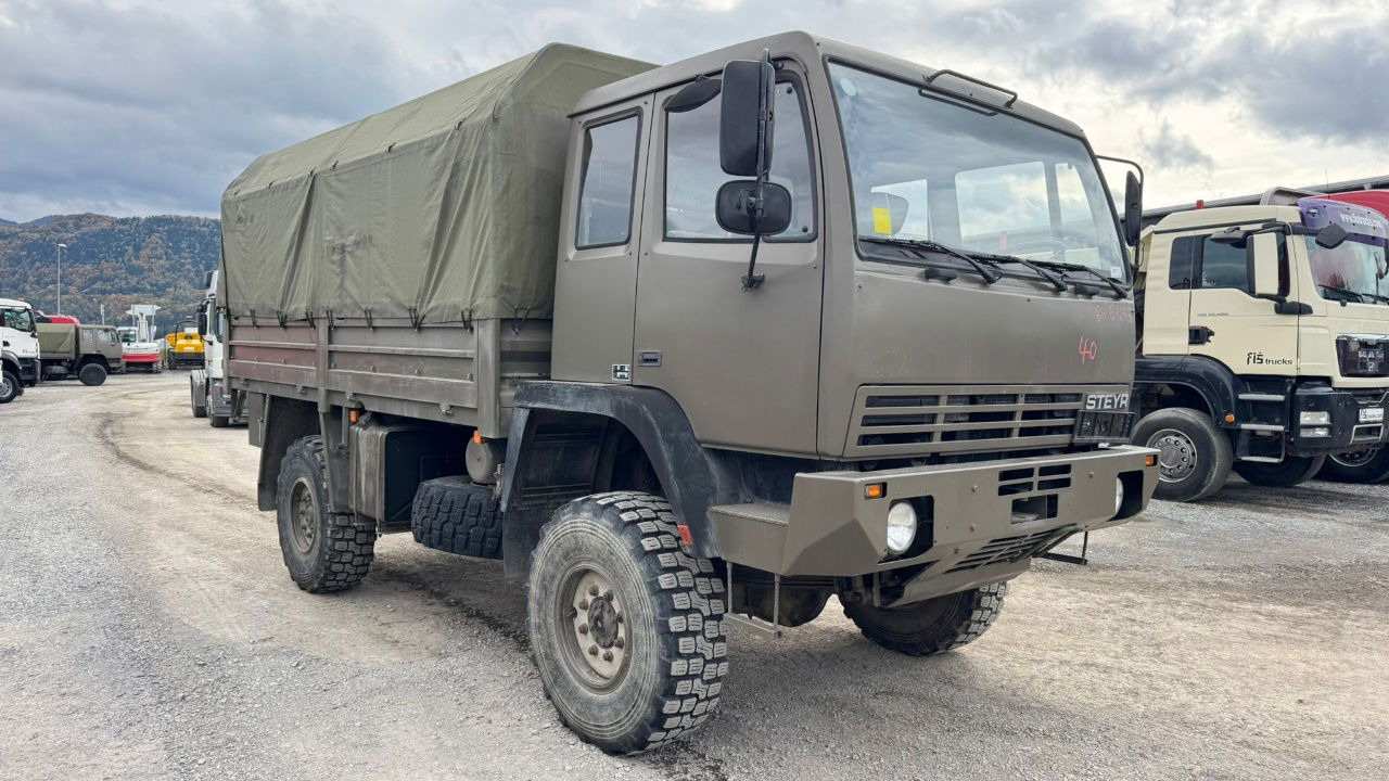 Steyr 12M18 4X4 stake body -  truck - Curtain side truck: picture 4 Steyr 12M18 4X4 stake body -  truck - Curtain side truck: picture 4