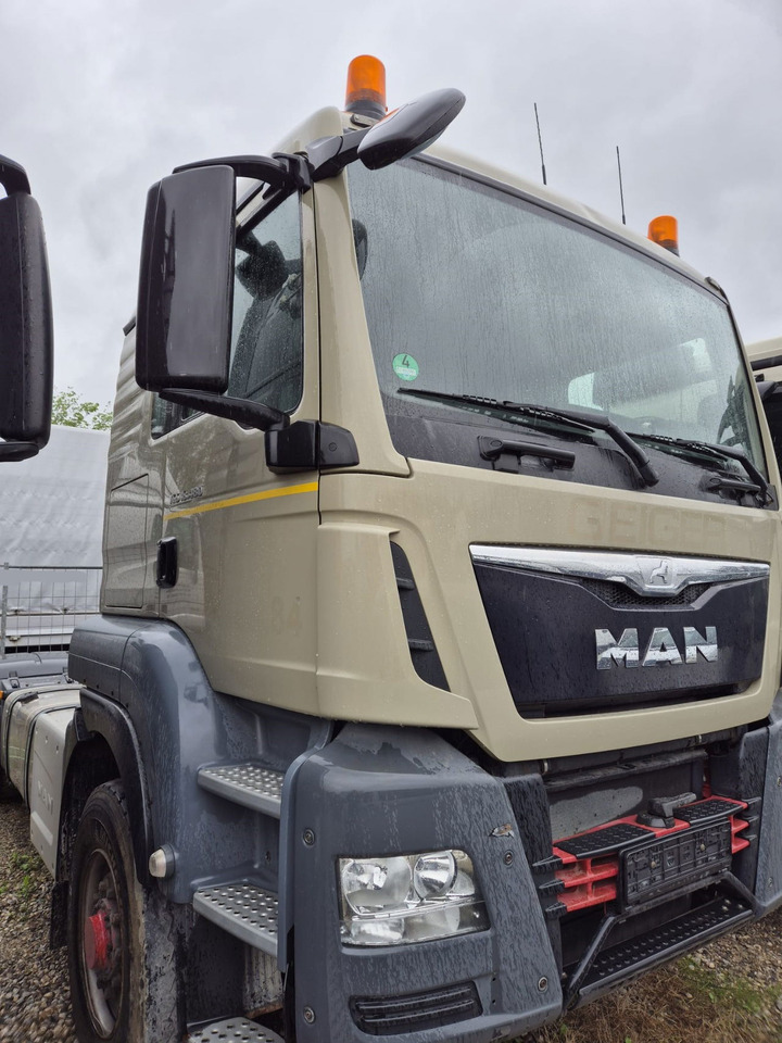 MAN TGS 18.480 4X4 tractor unit - tipper hydraulics - Tractor truck: picture 2 MAN TGS 18.480 4X4 tractor unit - tipper hydraulics - Tractor truck: picture 2