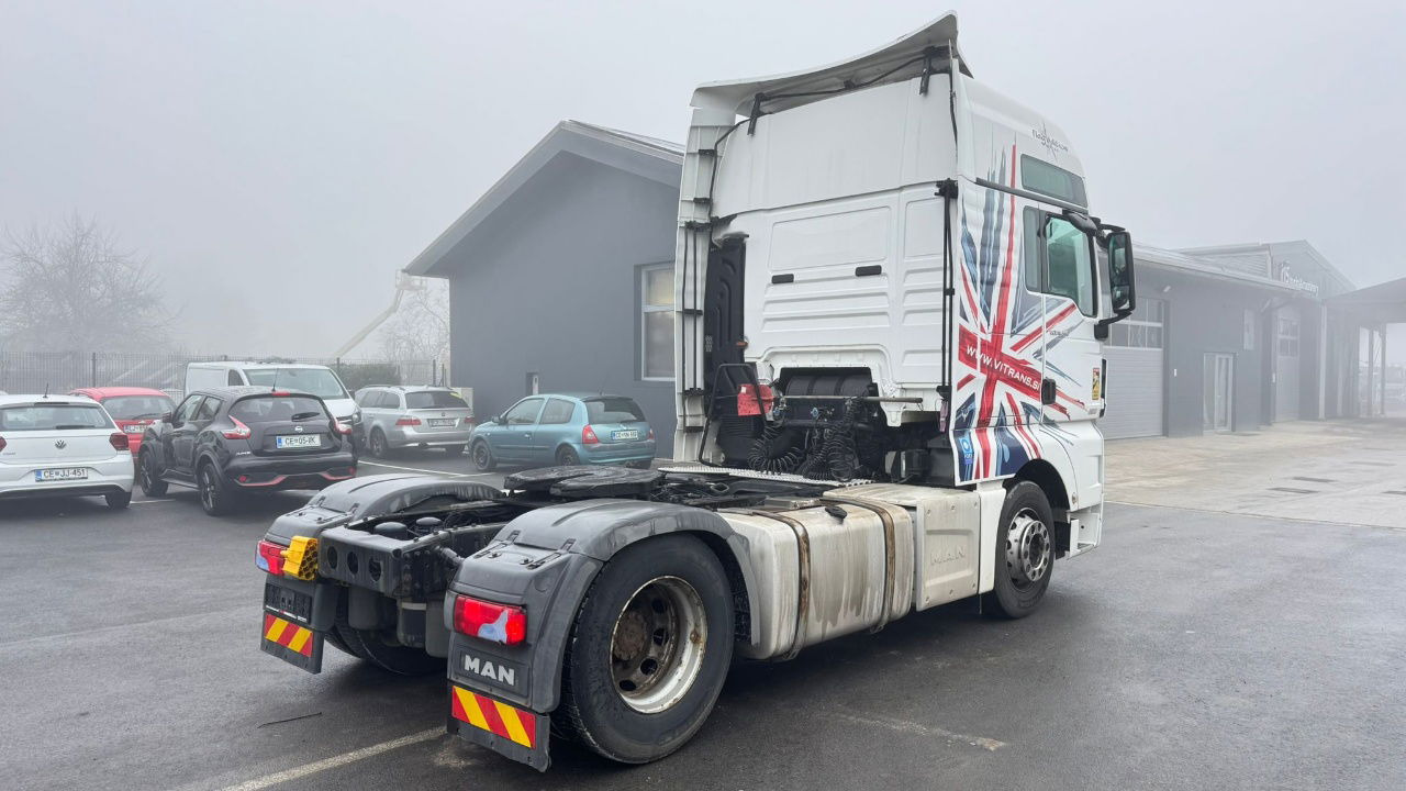 MAN TGX 18.560 4X2 tractor unit - retarder - Tractor truck: picture 5 MAN TGX 18.560 4X2 tractor unit - retarder - Tractor truck: picture 5