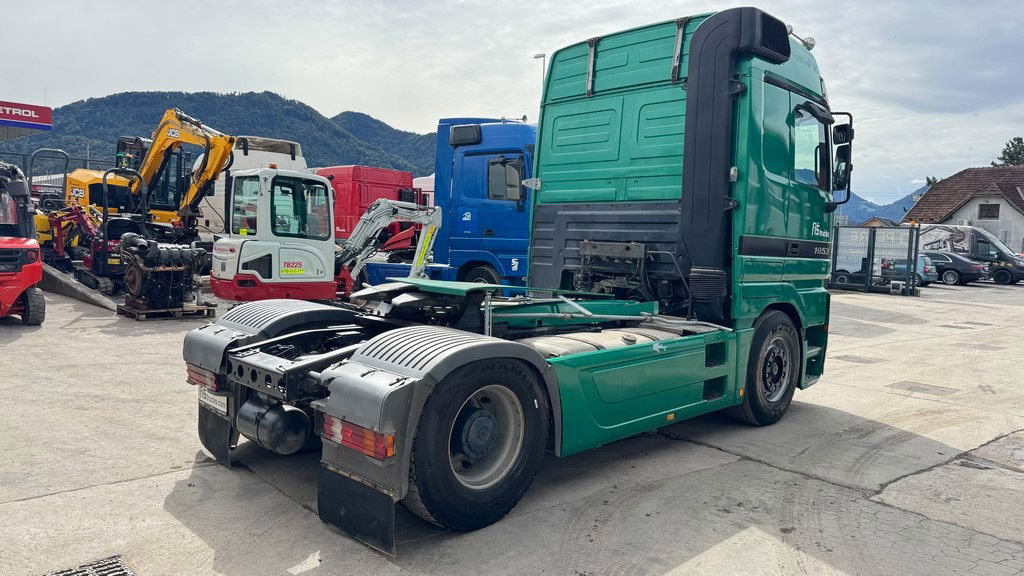 Mercedes-Benz Actros 1853 LS 4x2 tractor unit - retarder - tipp. hydraulics - Tractor truck: picture 5 Mercedes-Benz Actros 1853 LS 4x2 tractor unit - retarder - tipp. hydraulics - Tractor truck: picture 5
