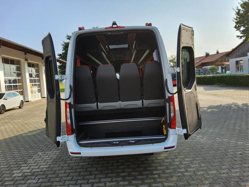 Mercedes Benz 519 cdi Comfort XL 190 PS / 19+1+1 Reise / NEUWAGEN - Minibus, Passenger van: picture 5 Mercedes Benz 519 cdi Comfort XL 190 PS / 19+1+1 Reise / NEUWAGEN - Minibus, Passenger van: picture 5