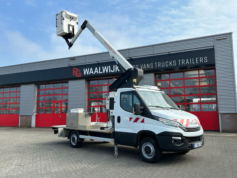 Iveco Daily 35S12 werkhoogte 12 meter APK 17-01-2026 - Commercial truck: picture 2 Iveco Daily 35S12 werkhoogte 12 meter APK 17-01-2026 - Commercial truck: picture 2