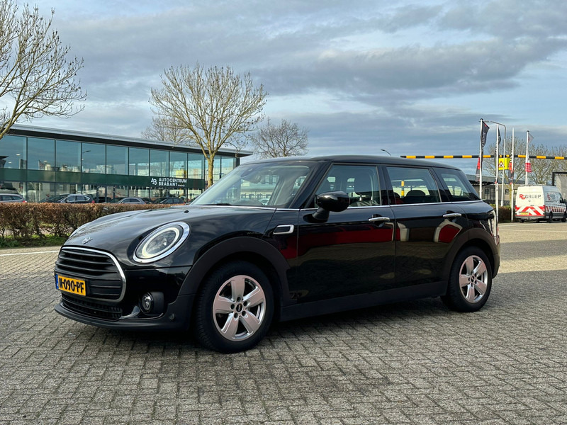MINI Clubman ONE 1.5 APK 09-12-2027 Apple Carplay - Car: picture 2 MINI Clubman ONE 1.5 APK 09-12-2027 Apple Carplay - Car: picture 2