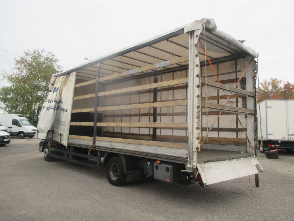 DAF LF 12.260 - Curtain side truck: picture 4 DAF LF 12.260 - Curtain side truck: picture 4