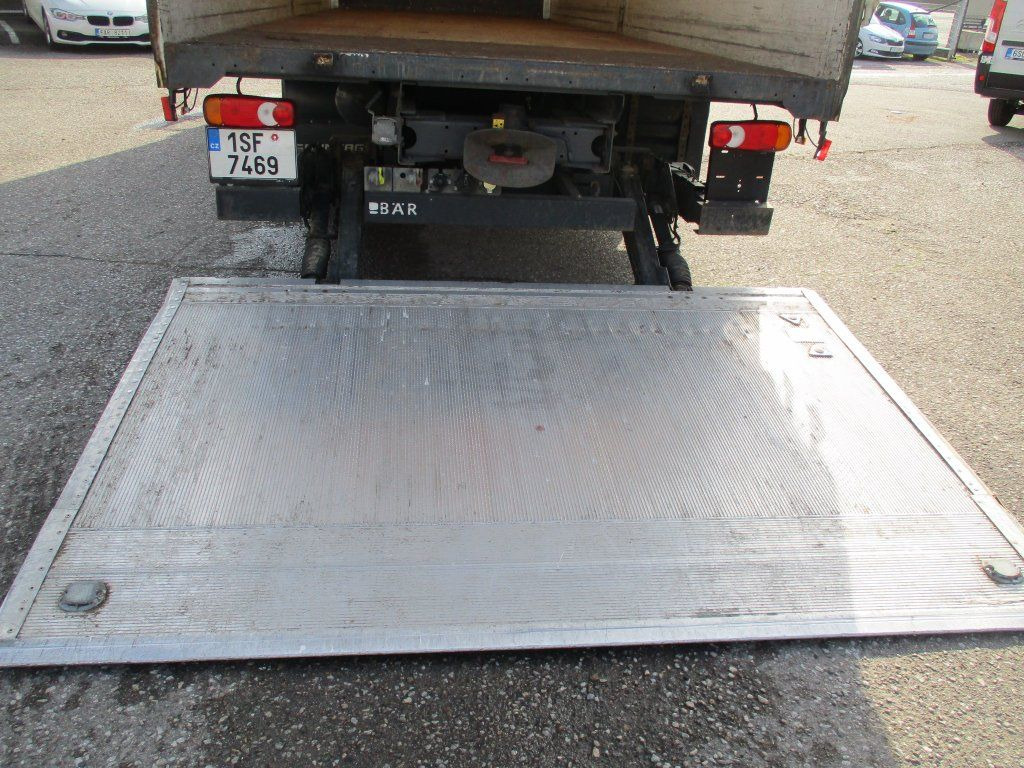 DAF LF 12.260 - Curtain side truck: picture 4 DAF LF 12.260 - Curtain side truck: picture 4