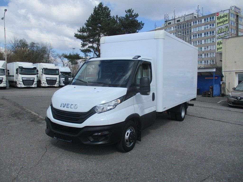 Iveco 35C16 Daily,2.3L Palfinger - Closed box van: picture 1 Iveco 35C16 Daily,2.3L Palfinger - Closed box van: picture 1