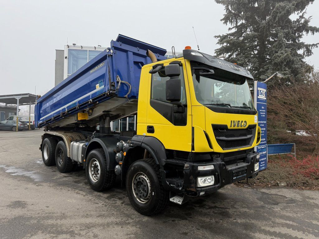 Iveco AD340T45 Trakker 8x4 Euro 6 - Tipper: picture 2 Iveco AD340T45 Trakker 8x4 Euro 6 - Tipper: picture 2