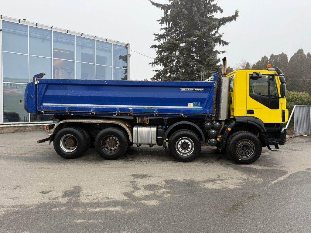 Iveco AD340T45 Trakker 8x4 Euro 6 - Tipper: picture 5 Iveco AD340T45 Trakker 8x4 Euro 6 - Tipper: picture 5