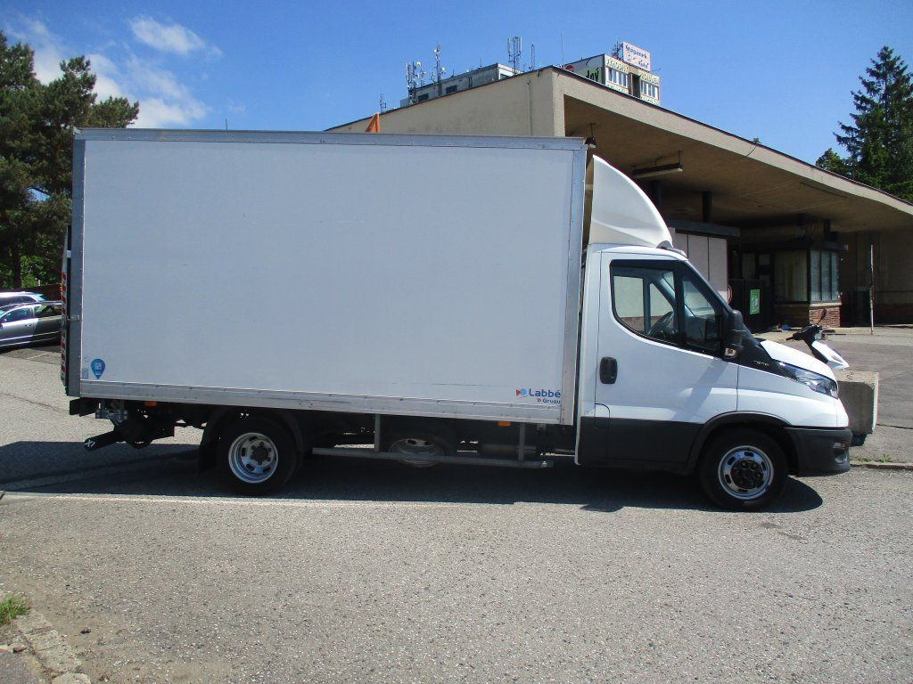 Iveco Daily 35C16 3.0 - Closed box van: picture 4 Iveco Daily 35C16 3.0 - Closed box van: picture 4