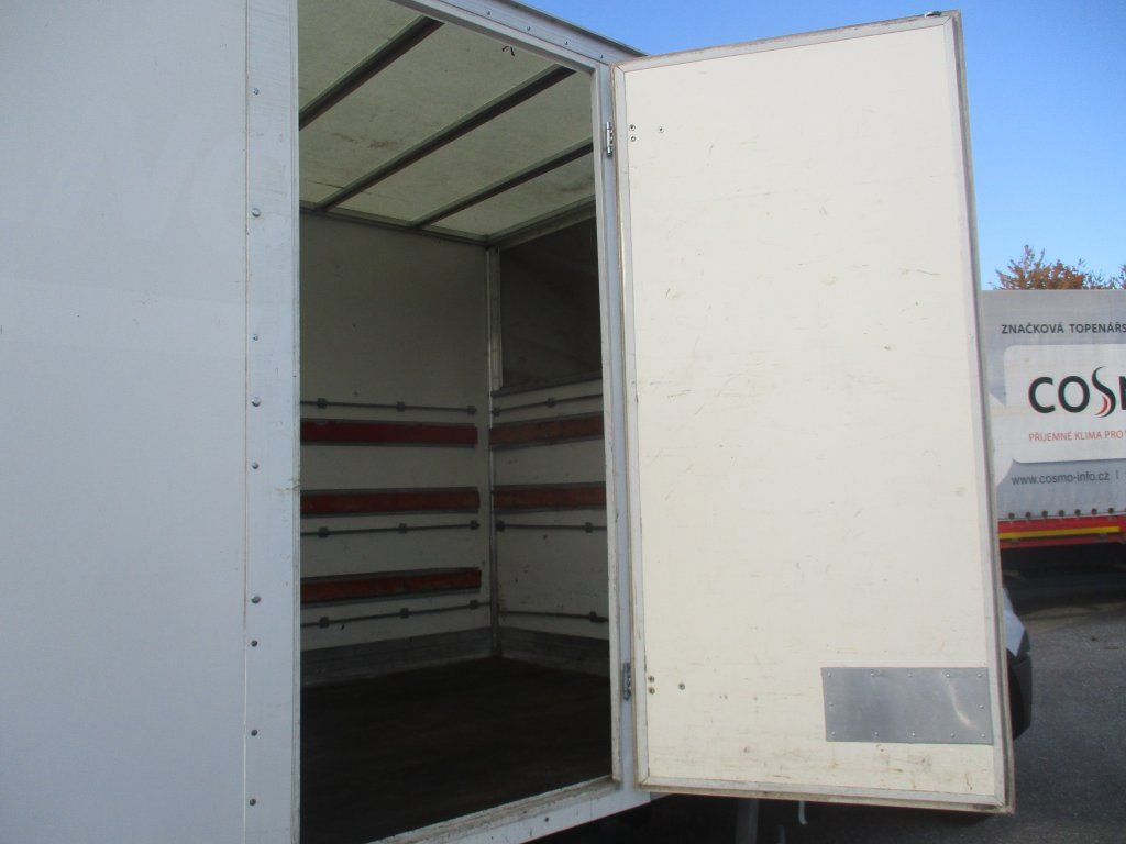 Iveco Daily 35C16 mit LBW - Closed box van: picture 5 Iveco Daily 35C16 mit LBW - Closed box van: picture 5