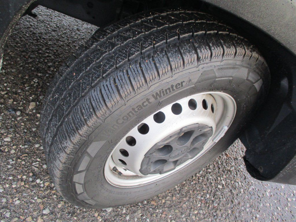 Panel van Iveco Daily 35S16 Hi Matic: picture 13